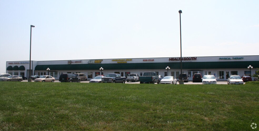 More Photos Of 12121 Blue Ridge Blvd, Grandview Storefront For Lease