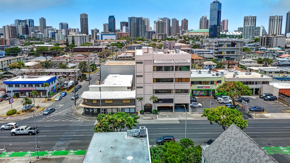 Primary Photo Of 1857 King St S, Honolulu Medical For Sale