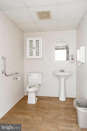 More Photos Of 915 N Hanover St, Elizabethtown Medical For Sale