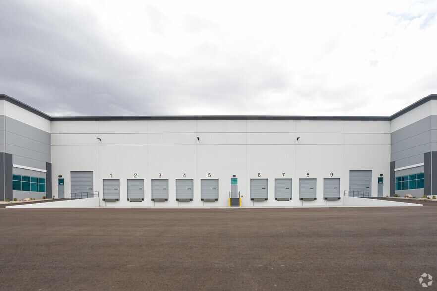 More Photos Of 6150 E Tropical Pky, Las Vegas Distribution For Lease