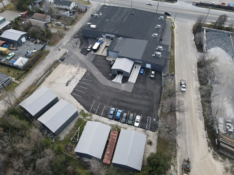 More Photos Of 2532 Spruill Ave, North Charleston Warehouse For Lease