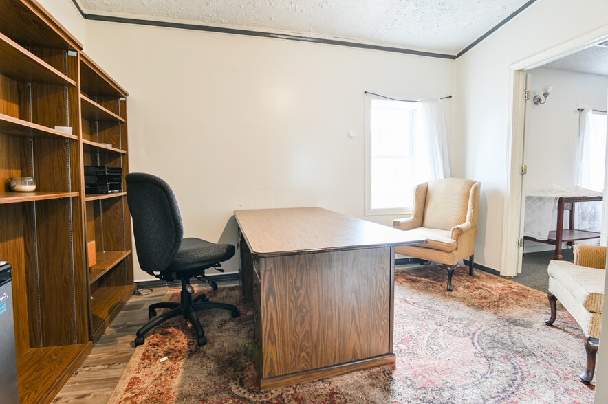 More Photos Of 2766 White Oak Dr, Decatur Religious Facility For Sale