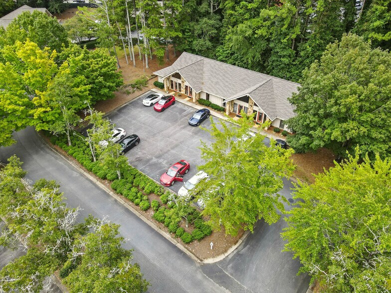 More Photos Of 11285 Elkins Rd, Roswell Office Residential For Sale