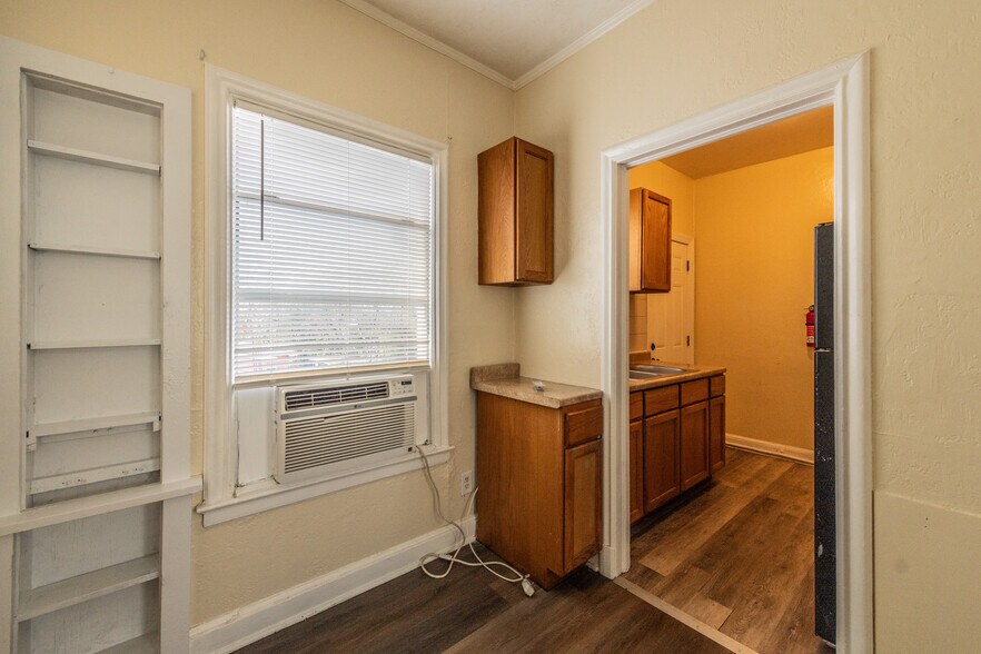 More Photos Of 403 W Hollywood Ave, San Antonio Apartments For Sale