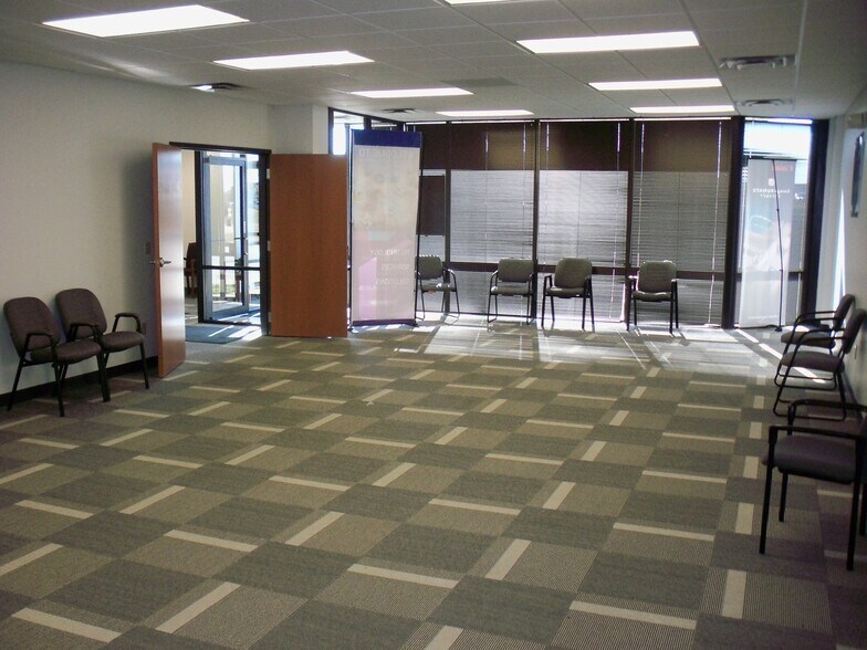 More Photos Of 8201 E 34th St, Wichita Light Distribution For Lease