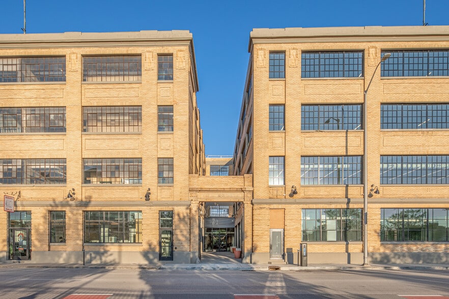 More Photos Of 1020-1090 N Capitol Ave, Indianapolis Loft Creative Space For Lease