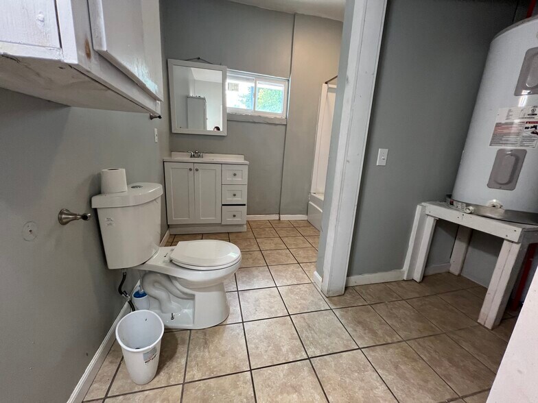 More Photos Of 700 Maple Ave SW, Rome Apartments For Sale