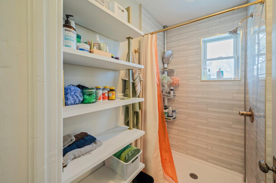 More Photos Of 504 Breckenridge St, Helena Apartments For Sale