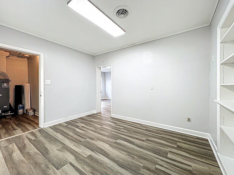 More Photos Of 1976 W Fairbanks Ave, Winter Park General Retail For Sale