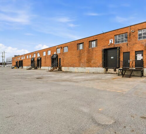 More Photos Of 1600-1650 Boul Saint-Régis, Dorval Industrial For Sale