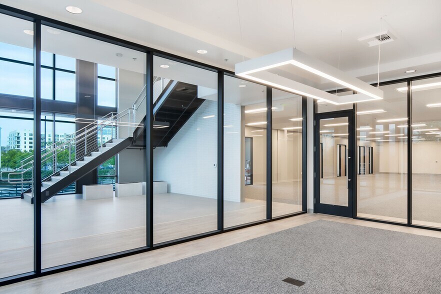 More Photos Of 18582 Teller Ave, Irvine Warehouse For Lease