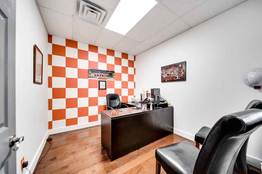 More Photos Of 2204 NW Broad St, Murfreesboro Freestanding For Sale