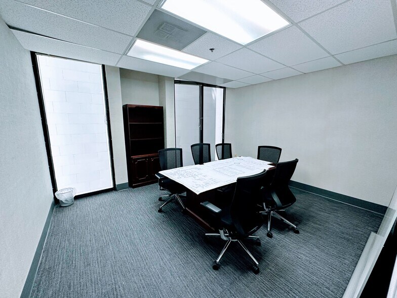 More Photos Of 1110 Brickell Ave, Miami Office For Sale
