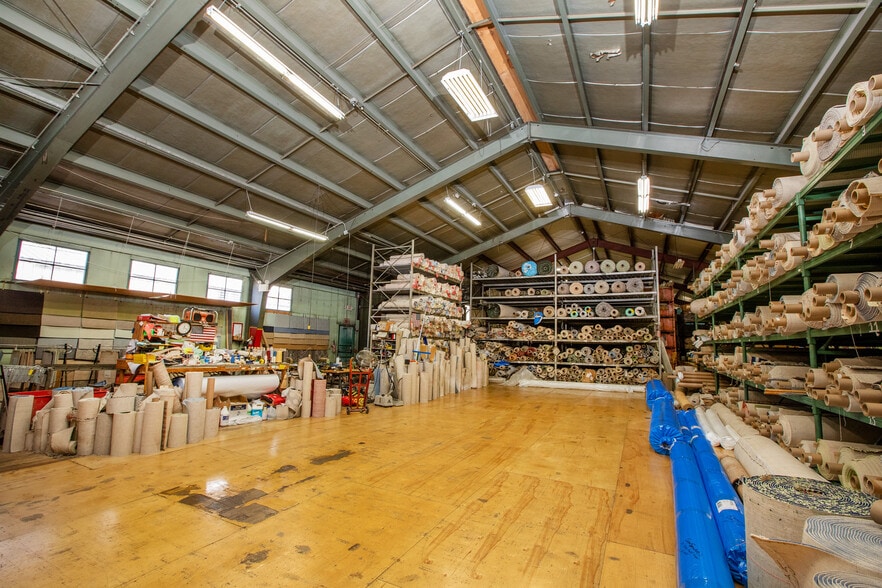 More Photos Of 201 W Lincoln Hwy, Penndel Manufacturing For Sale