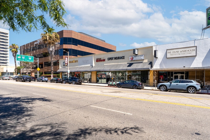 More Photos Of 15143-15153 Ventura Blvd, Sherman Oaks Storefront For Sale
