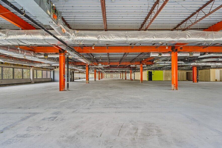 More Photos Of 1000 Sylvan Ave, Englewood Cliffs Office For Sale