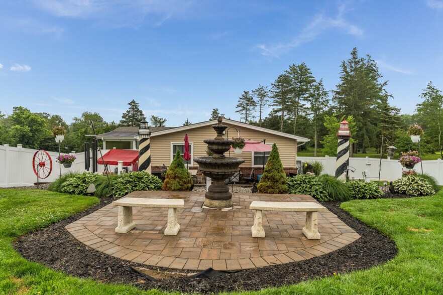 More Photos Of 417 Mountain Rd, Lebanon Specialty For Sale