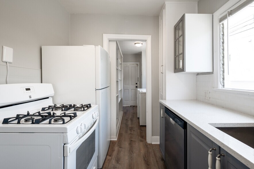 More Photos Of 1620 California Ave, Santa Monica Apartments For Sale