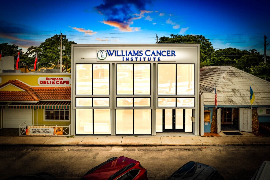 More Photos Of 2919 E Commercial Blvd, Fort Lauderdale Medical For Sale