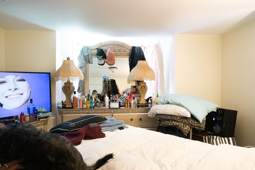 More Photos Of 132 Chambers St, Newburgh Apartments For Sale