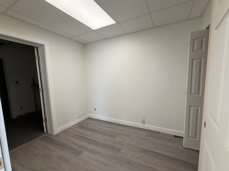 More Photos Of 5455 Transit Rd, Depew Storefront Retail Residential For Lease