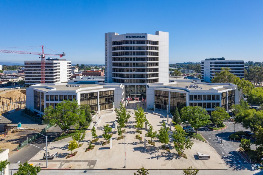 More Photos Of 100 W Walnut St, Pasadena Office For Lease