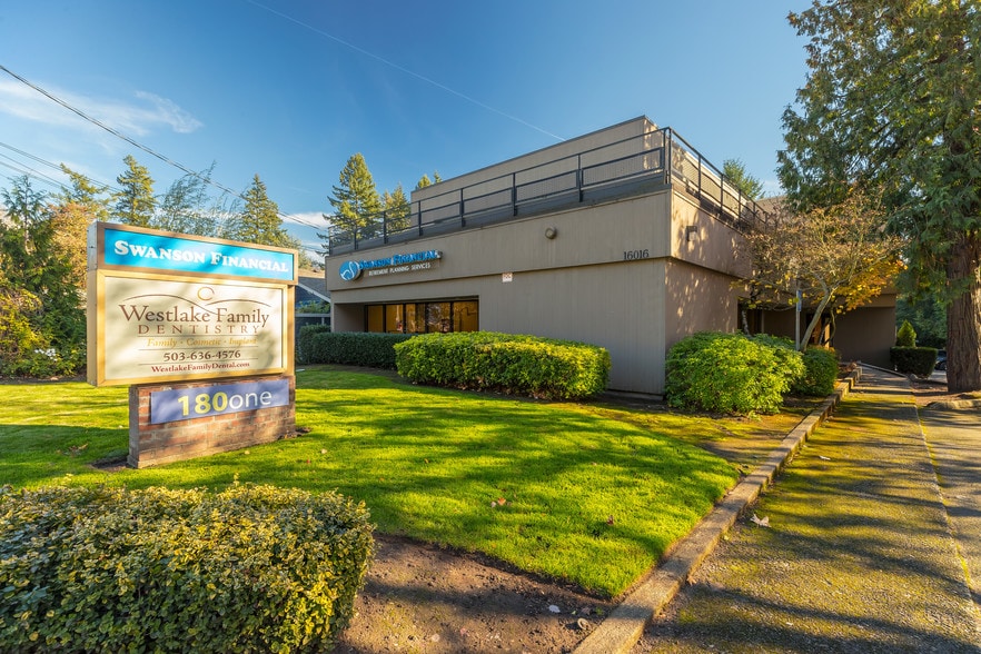More Photos Of 16016 Lower Boones Ferry Rd, Lake Oswego Office For Lease