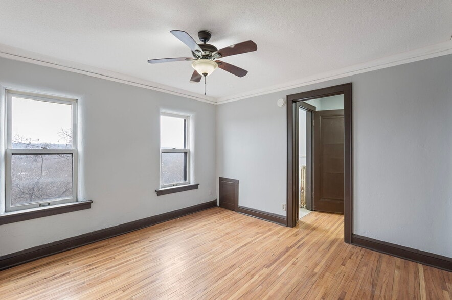 More Photos Of 487 Grand Ave, Saint Paul Apartments For Sale