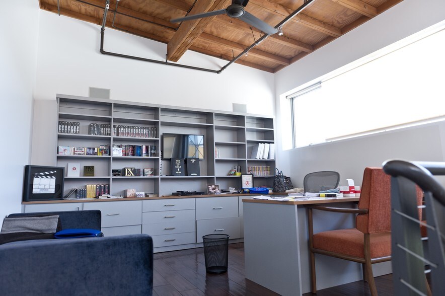 More Photos Of 2100 Abbot Kinney Blvd, Venice Office For Lease