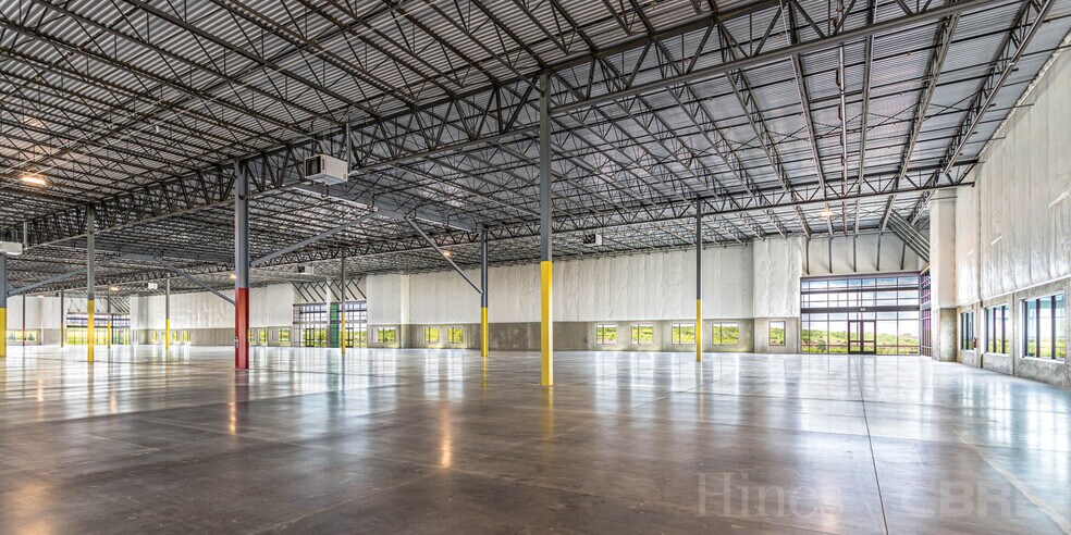 More Photos Of 5645 Kitty Hawk Dr, Loveland Distribution For Lease