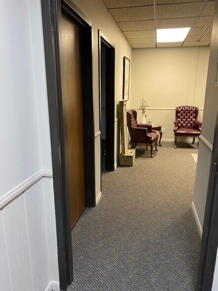 More Photos Of 300 3rd Ave SE, Rochester Medical For Sale
