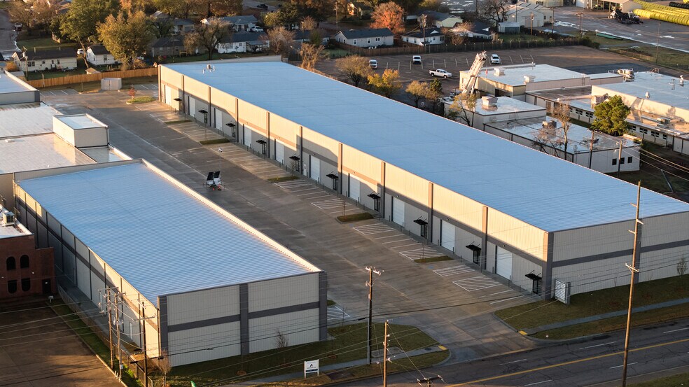 More Photos Of 6240 E 15th St, Tulsa Unknown For Lease