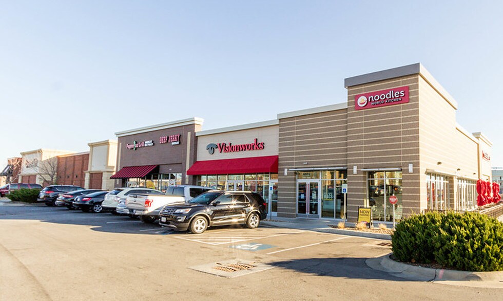 More Photos Of 1843 Village West Pky, Kansas City Freestanding For Lease