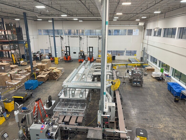 More Photos Of 34 River Rd, Essex Junction Warehouse For Lease