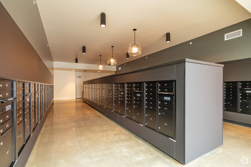 More Photos Of 1100 Webster St, Oakland Apartments For Lease