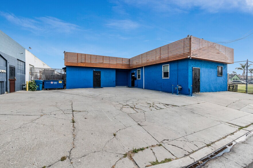 More Photos Of 3642 W 139th St, Hawthorne Movie Radio TVStudio For Sale