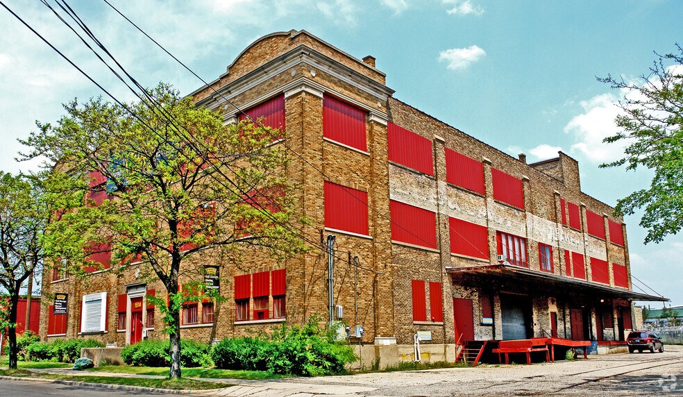 More Photos Of 1514 Jefferson Ave SE, Grand Rapids Self Storage For Sale