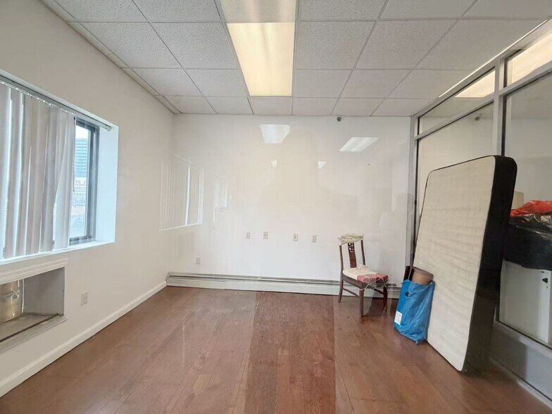More Photos Of 4134 Haight St, Flushing Multifamily For Sale
