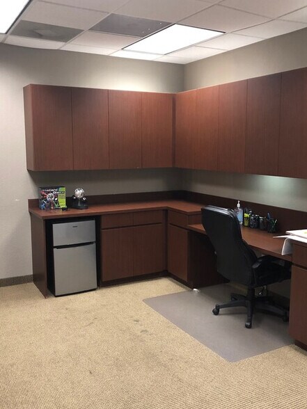 More Photos Of 327 Rayford Rd, Spring Bank For Lease