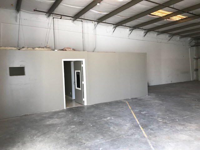 More Photos Of 825 15th St, Lake Park Warehouse For Lease