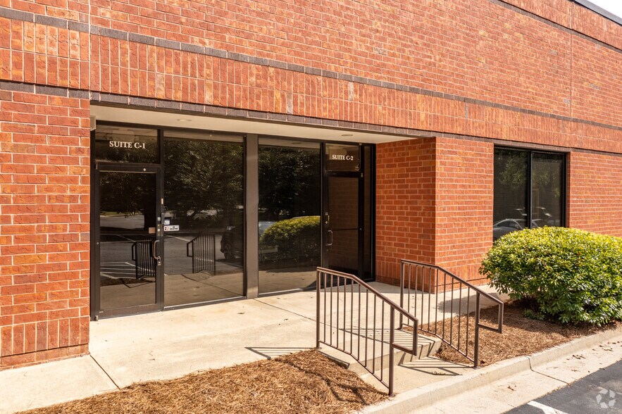 More Photos Of 6835 Shiloh Rd E, Alpharetta Distribution For Lease