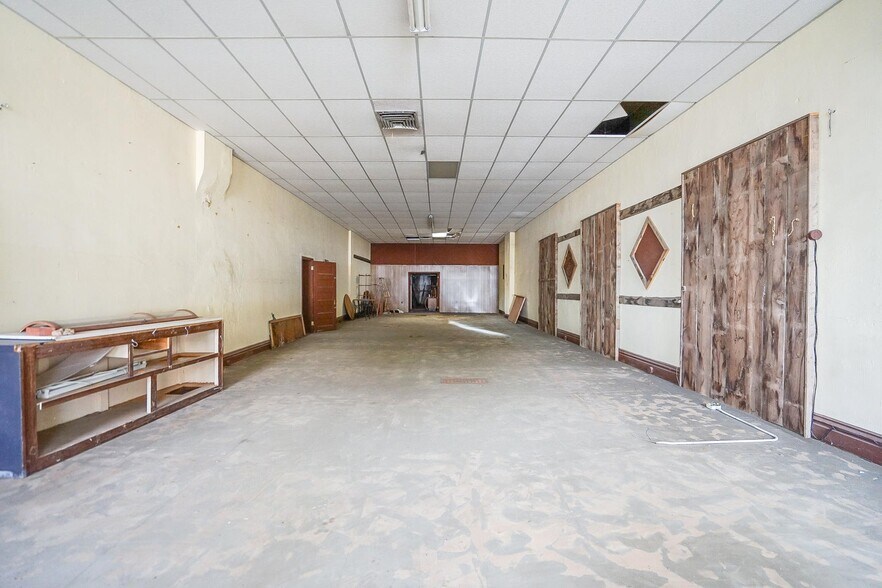 More Photos Of 623 Main St, Walsenburg Storefront For Sale