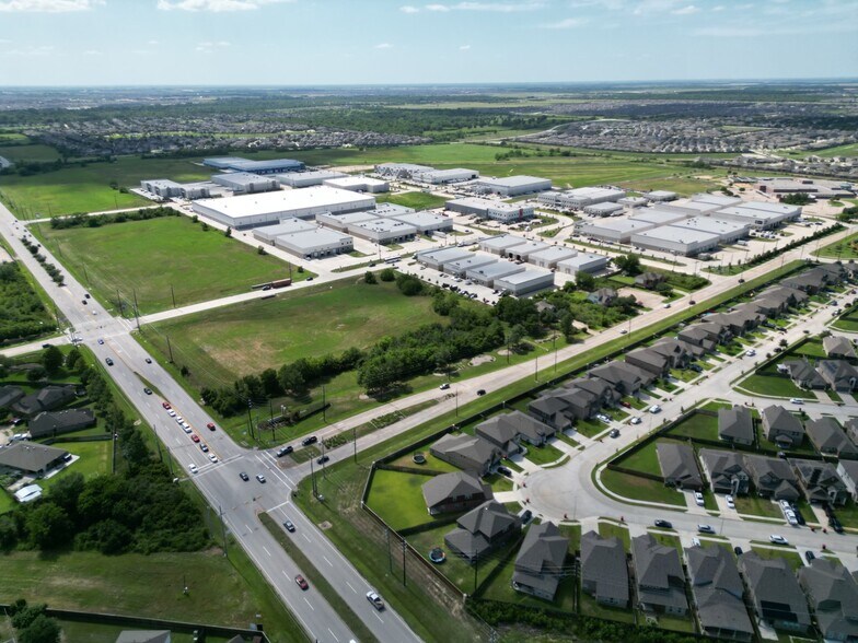 More Photos Of 4228 Clay Business Dr, Katy Service For Lease