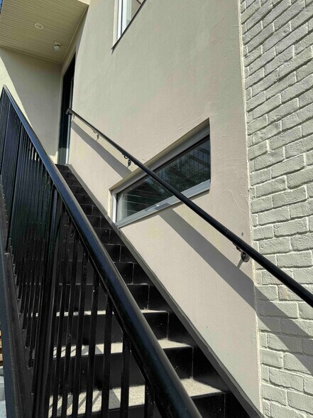 More Photos Of 1600 Princess Anne St, Fredericksburg Storefront Retail Office For Sale