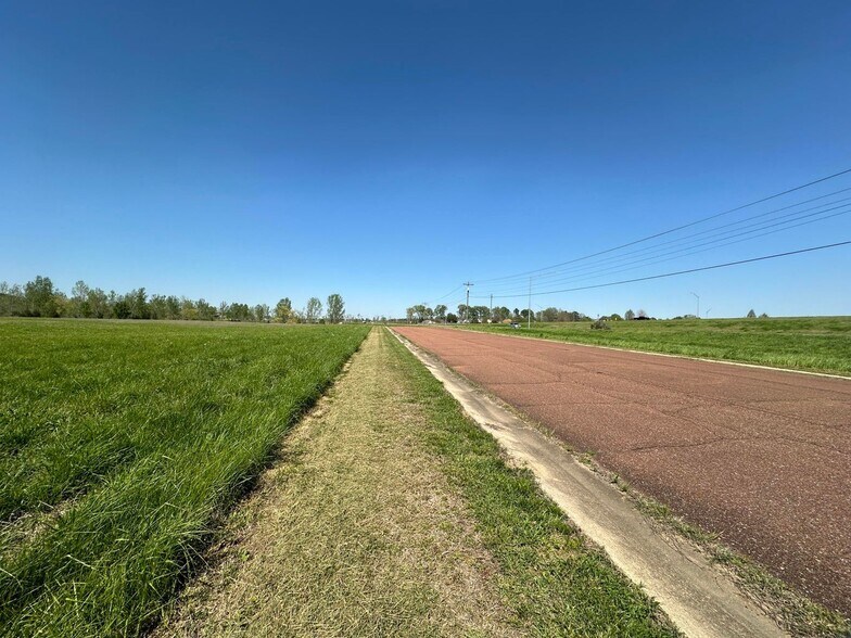 More Photos Of W side Hwy 25 and Carter blvd, Starkville Land For Sale