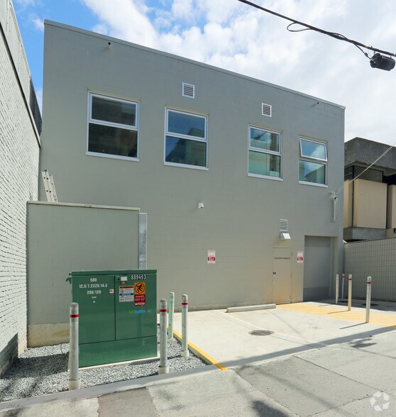 More Photos Of 2323-2325 Cambie St, Vancouver Storefront For Lease