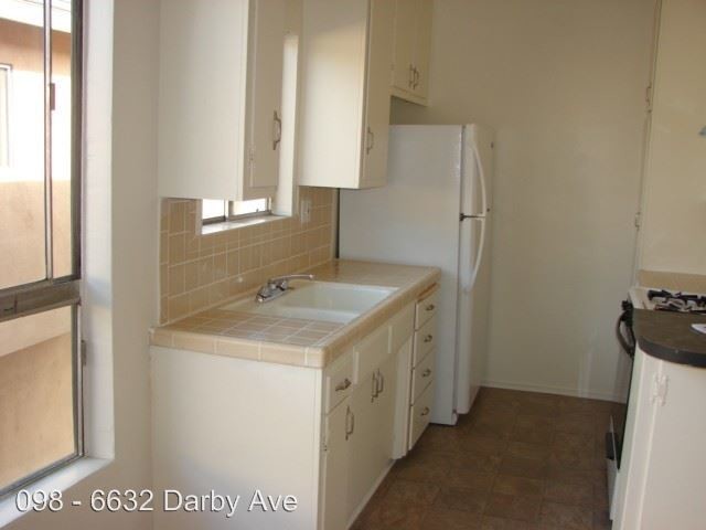 More Photos Of 6632 Darby Ave, Reseda Apartments For Sale