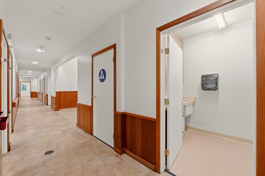 More Photos Of 24954 Cypress Ave, Hayward Multifamily For Sale