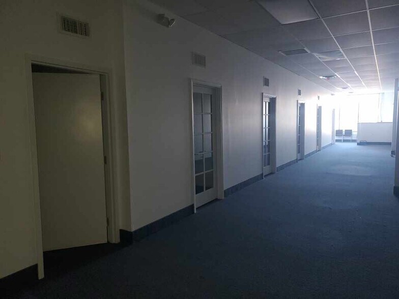 More Photos Of 4830-4848 Sunrise Hwy, Sayville Unknown For Lease