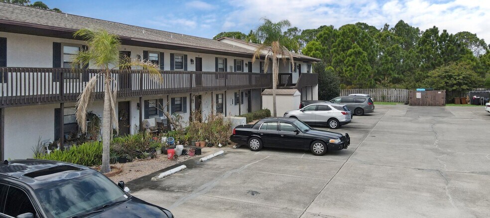 More Photos Of 121 Marion Ave, Edgewater Apartments For Sale